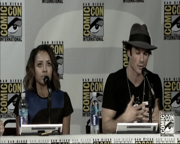VampireDiariesWorld-dot-nl_S6TheVampireDiaires2014Comic-ConPanel1843.jpg