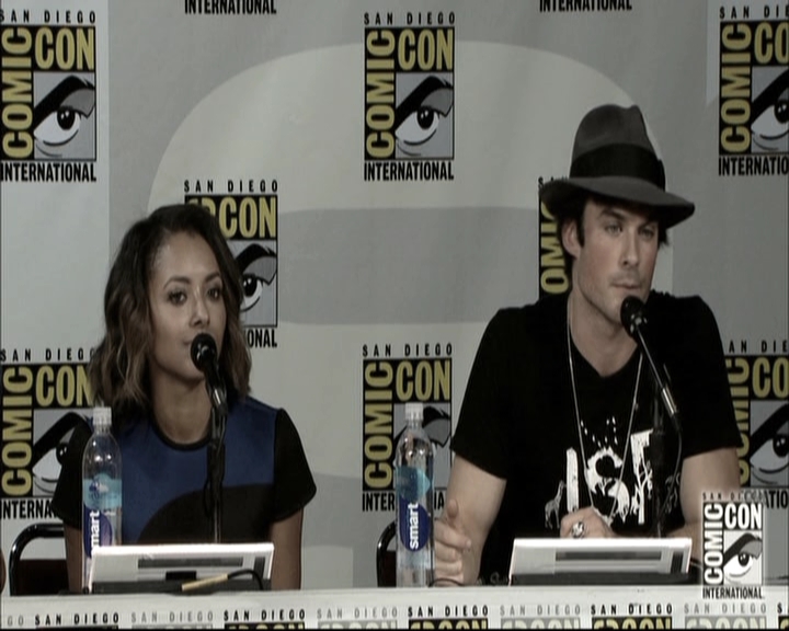 VampireDiariesWorld-dot-nl_S6TheVampireDiaires2014Comic-ConPanel1851.jpg