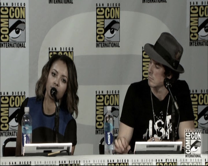 VampireDiariesWorld-dot-nl_S6TheVampireDiaires2014Comic-ConPanel1861.jpg