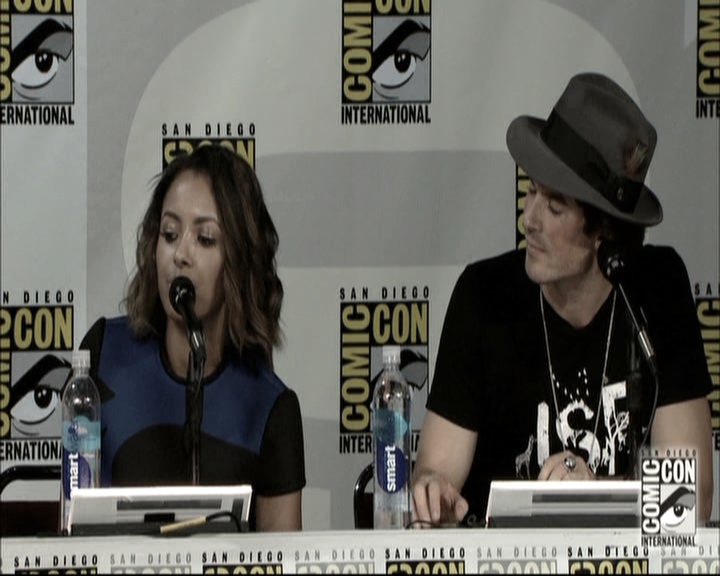 VampireDiariesWorld-dot-nl_S6TheVampireDiaires2014Comic-ConPanel1867.jpg