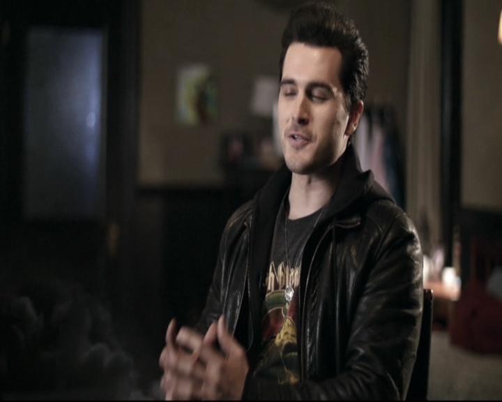 VampireDiariesWorld-dot-nl_S6TheVampireDiairesGoodBiteandGoodLuck0125.jpg