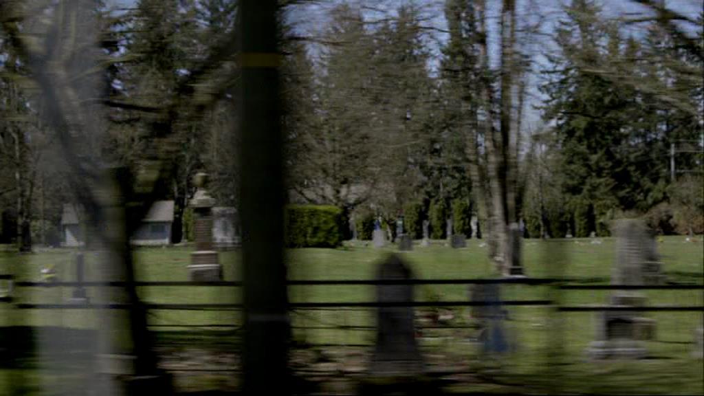 VampireDiariesWorld-dot-org_1x01Pilot_Captures00230.jpg VampireDiariesWorld-dot-org_1x01Pilot_Captures00230.jpg