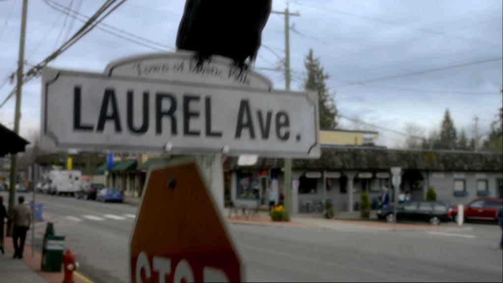 VampireDiariesWorld-dot-org_1x01Pilot_Captures00297.jpg
