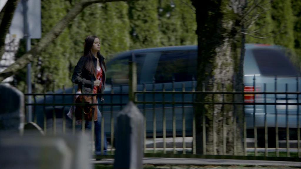 VampireDiariesWorld-dot-org_1x01Pilot_Captures00668.jpg
