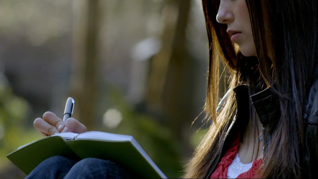 VampireDiariesWorld-dot-org_1x01Pilot_Captures00693.jpg