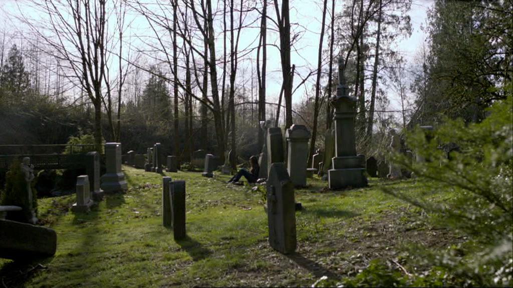VampireDiariesWorld-dot-org_1x01Pilot_Captures00698.jpg