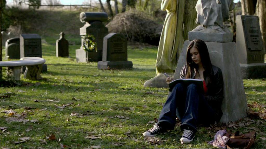 VampireDiariesWorld-dot-org_1x01Pilot_Captures00704.jpg