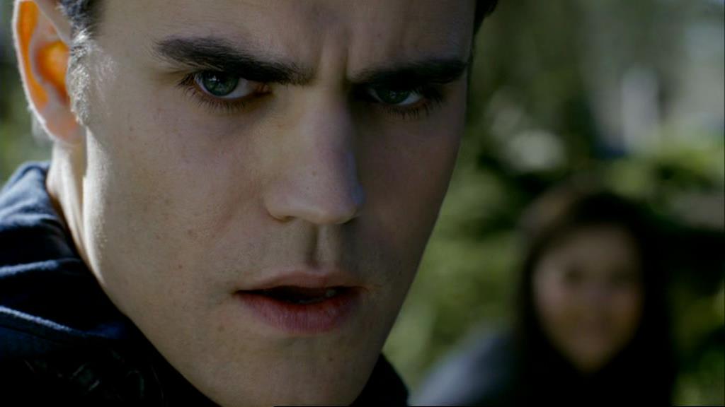VampireDiariesWorld-dot-org_1x01Pilot_Captures00900.jpg