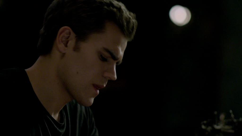 VampireDiariesWorld-dot-org_1x01Pilot_Captures00923.jpg