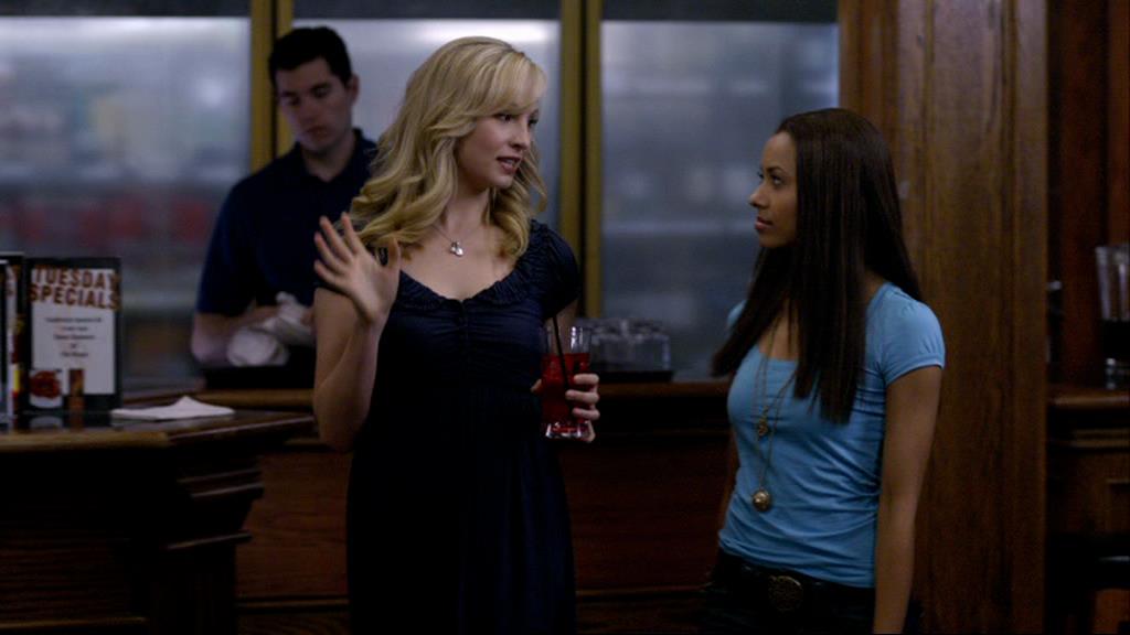 VampireDiariesWorld-dot-org_1x01Pilot_Captures01000.jpg