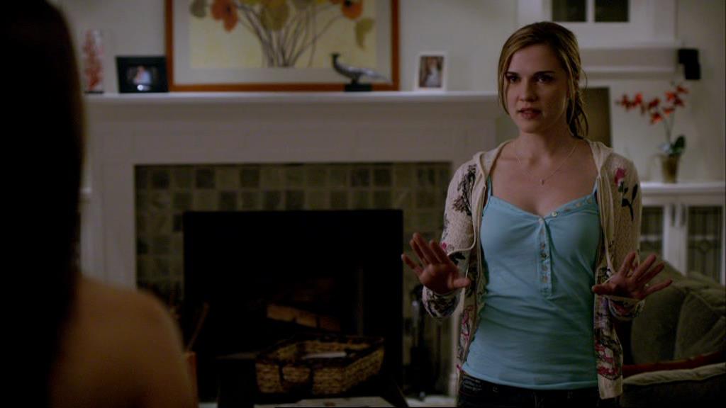 VampireDiariesWorld-dot-org_1x01Pilot_Captures01023.jpg