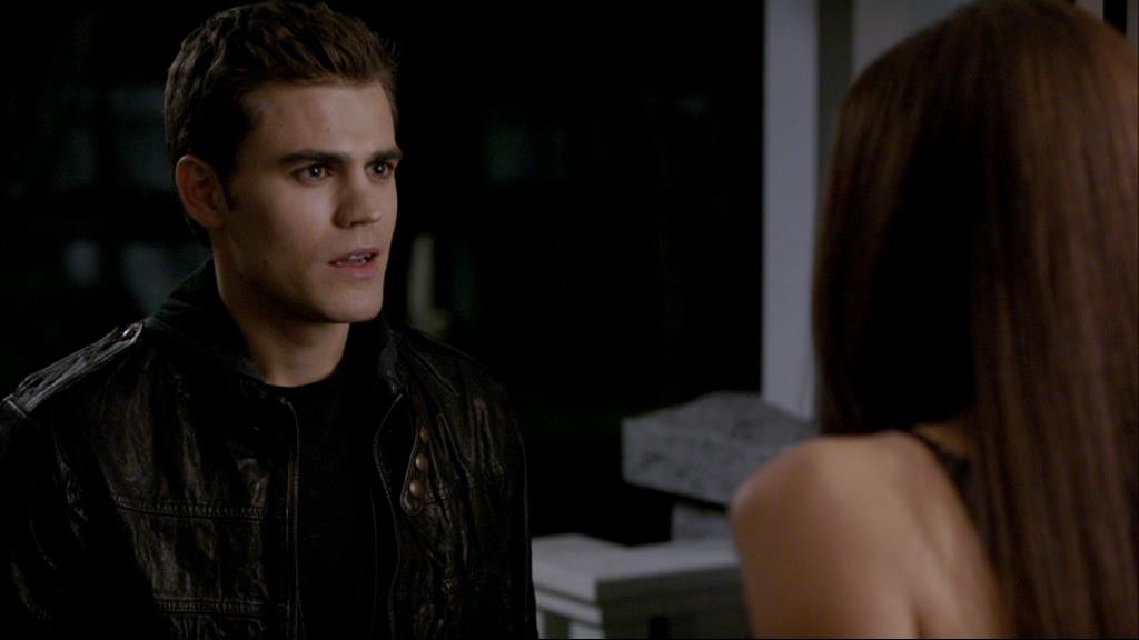 VampireDiariesWorld-dot-org_1x01Pilot_Captures01039.jpg VampireDiariesWorld-dot-org_1x01Pilot_Captures01039.jpg