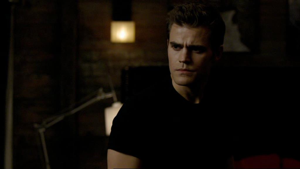VampireDiariesWorld-dot-org_1x01Pilot_Captures01279.jpg