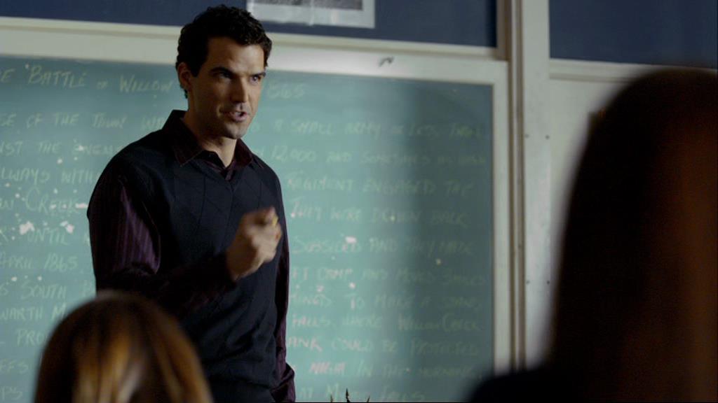 VampireDiariesWorld-dot-org_1x01Pilot_Captures01361.jpg