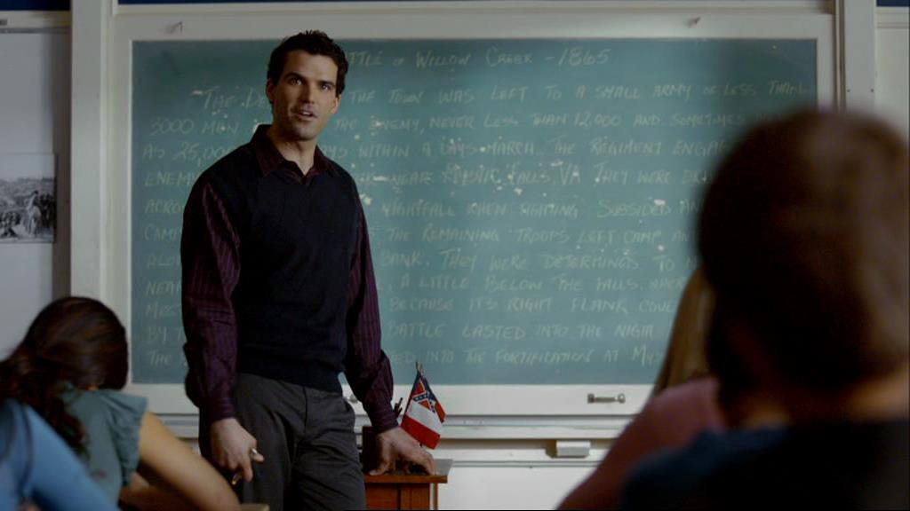 VampireDiariesWorld-dot-org_1x01Pilot_Captures01367.jpg