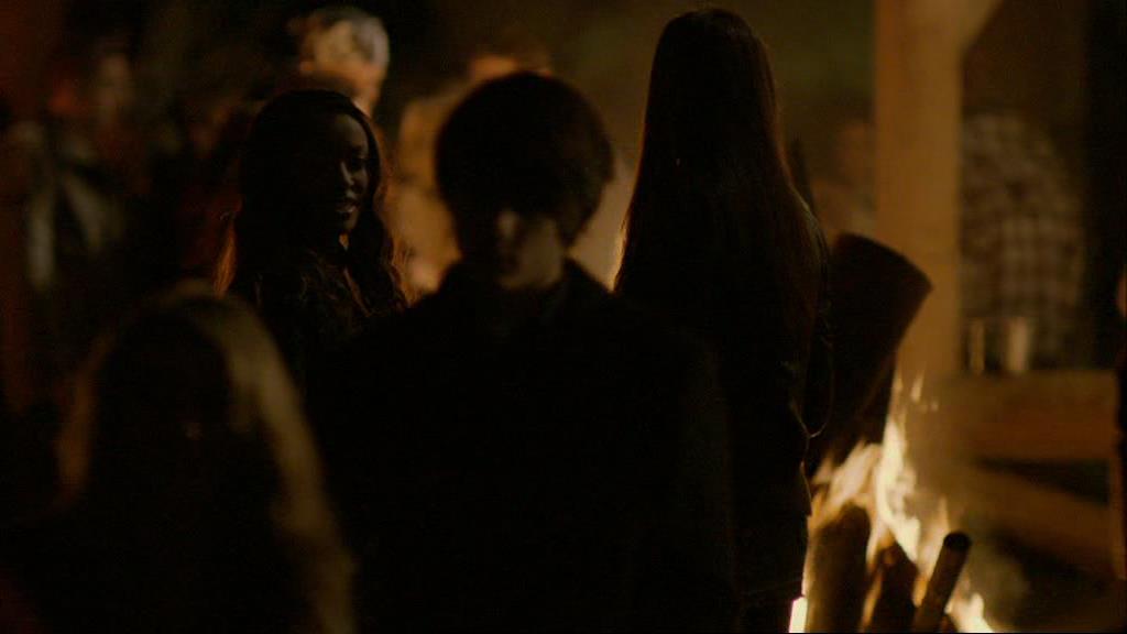 VampireDiariesWorld-dot-org_1x01Pilot_Captures01451.jpg