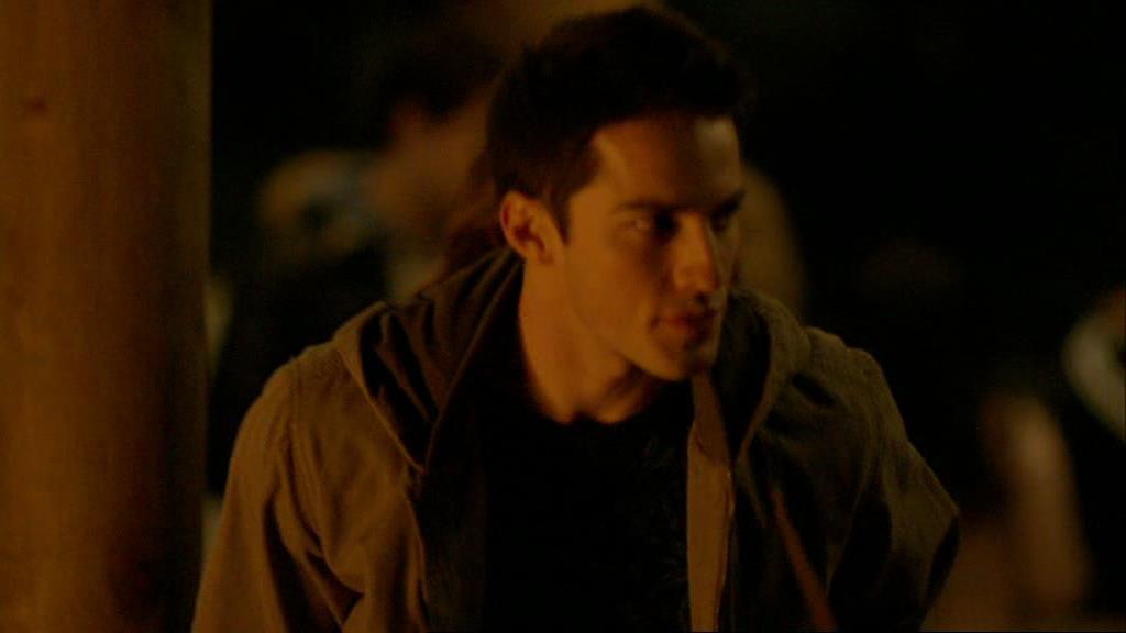 VampireDiariesWorld-dot-org_1x01Pilot_Captures01555.jpg