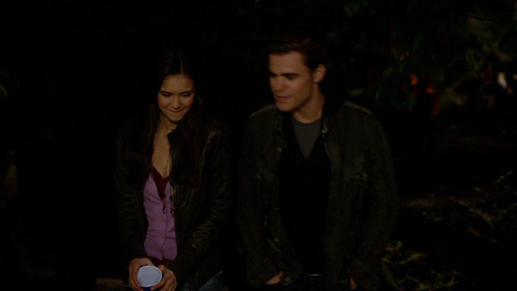 VampireDiariesWorld-dot-org_1x01Pilot_Captures01573.jpg
