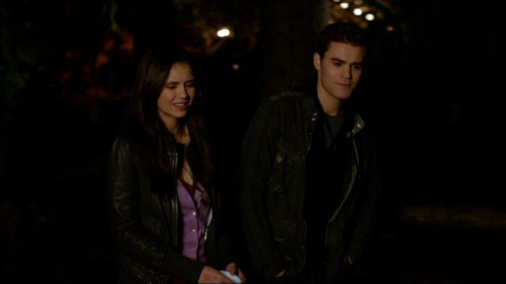 VampireDiariesWorld-dot-org_1x01Pilot_Captures01580.jpg