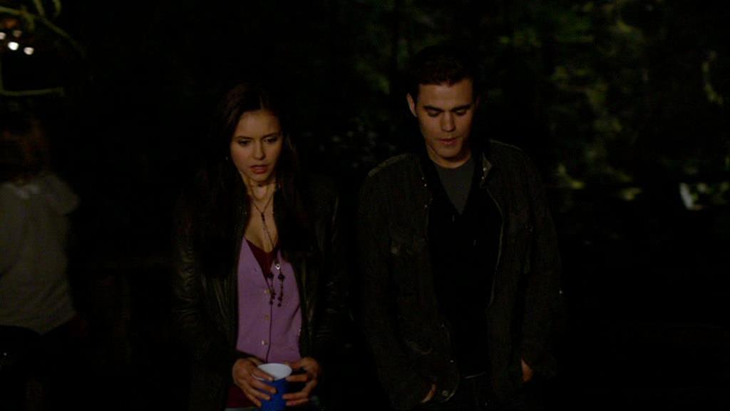 VampireDiariesWorld-dot-org_1x01Pilot_Captures01583.jpg