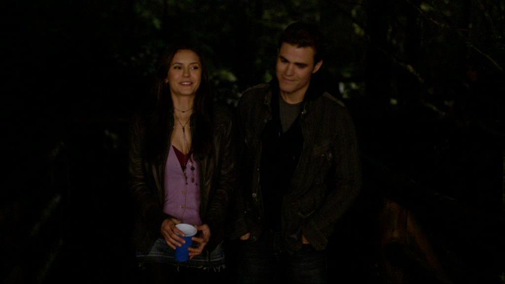 VampireDiariesWorld-dot-org_1x01Pilot_Captures01587.jpg