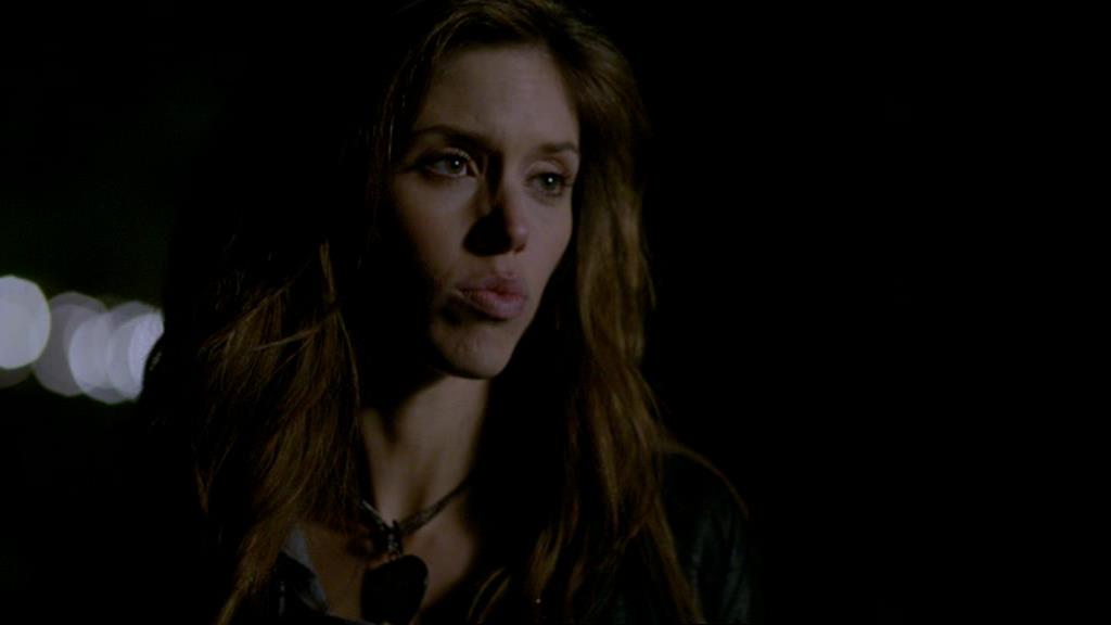 VampireDiariesWorld-dot-org_1x01Pilot_Captures01681.jpg