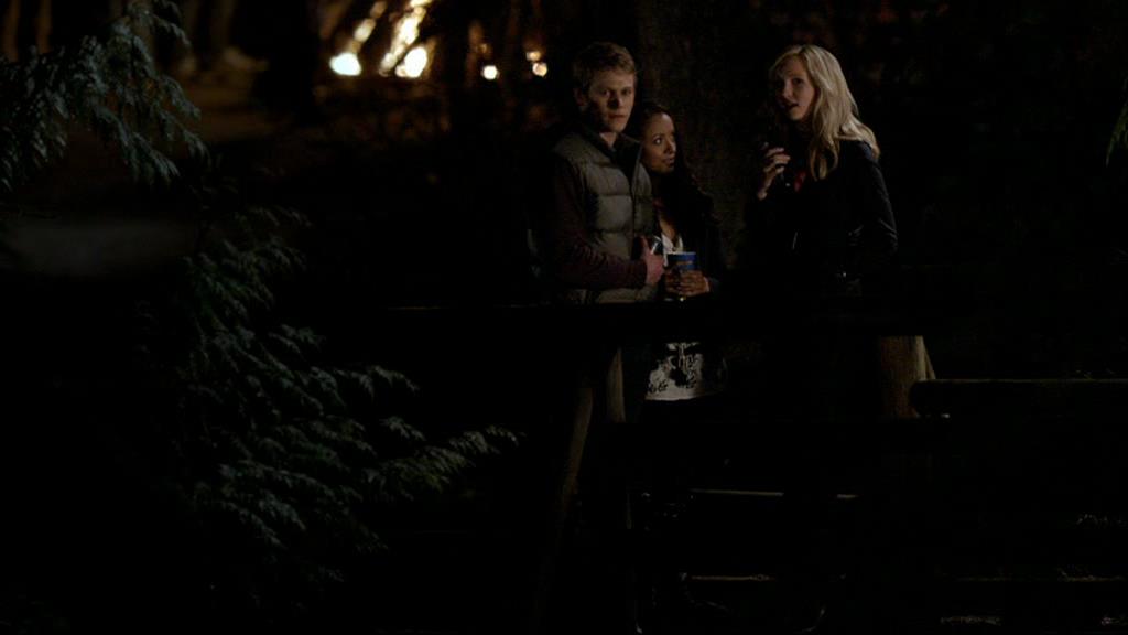 VampireDiariesWorld-dot-org_1x01Pilot_Captures01697.jpg