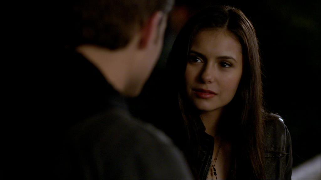 VampireDiariesWorld-dot-org_1x01Pilot_Captures01731.jpg VampireDiariesWorld-dot-org_1x01Pilot_Captures01731.jpg