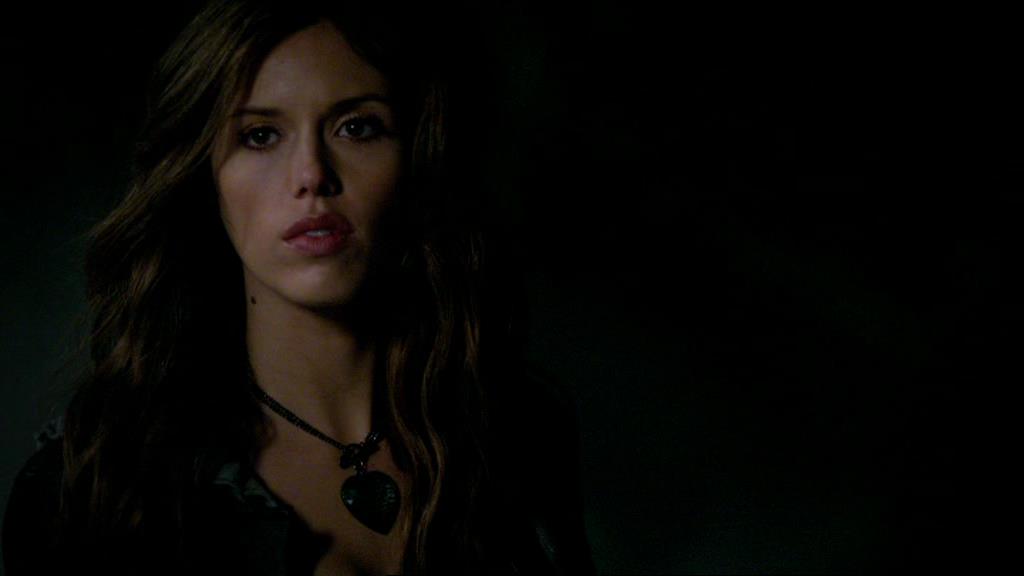 VampireDiariesWorld-dot-org_1x01Pilot_Captures01778.jpg