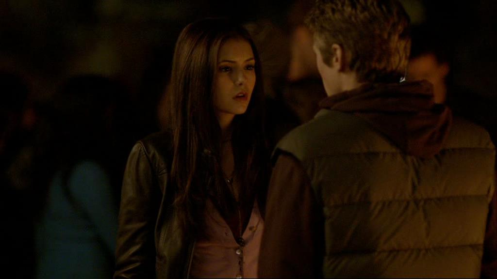 VampireDiariesWorld-dot-org_1x01Pilot_Captures01801.jpg