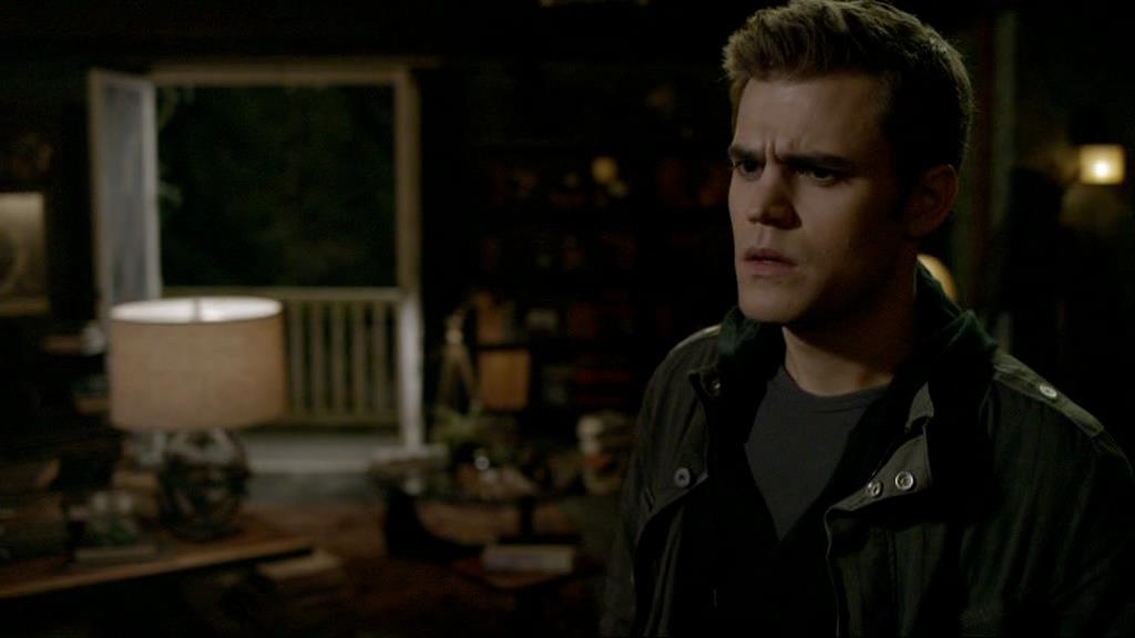 VampireDiariesWorld-dot-org_1x01Pilot_Captures01966.jpg