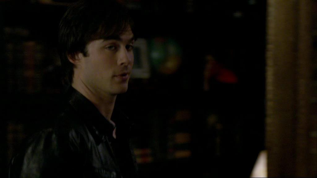 VampireDiariesWorld-dot-org_1x01Pilot_Captures02024.jpg VampireDiariesWorld-dot-org_1x01Pilot_Captures02024.jpg