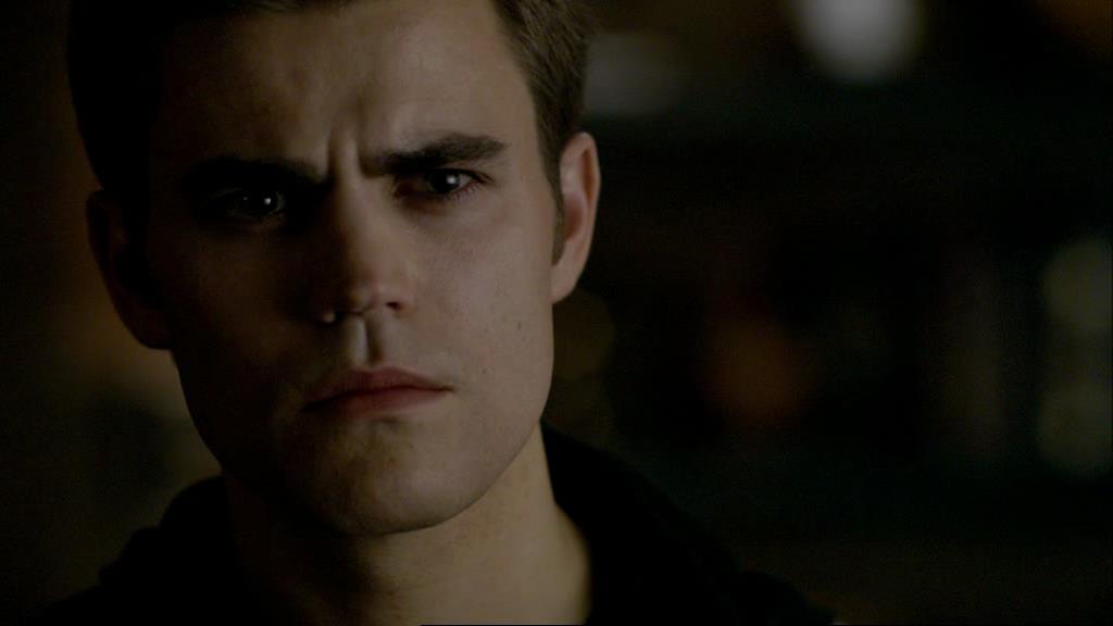 VampireDiariesWorld-dot-org_1x01Pilot_Captures02067.jpg