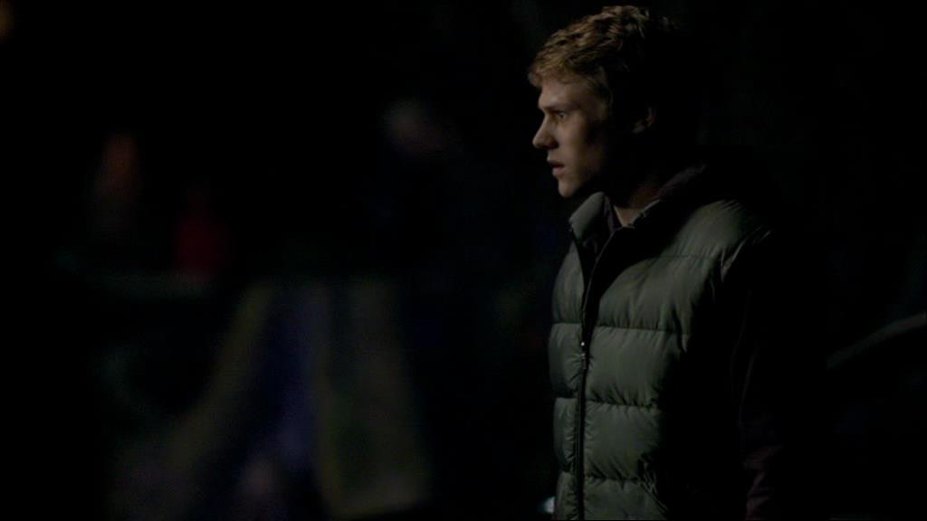 VampireDiariesWorld-dot-org_1x01Pilot_Captures02075.jpg
