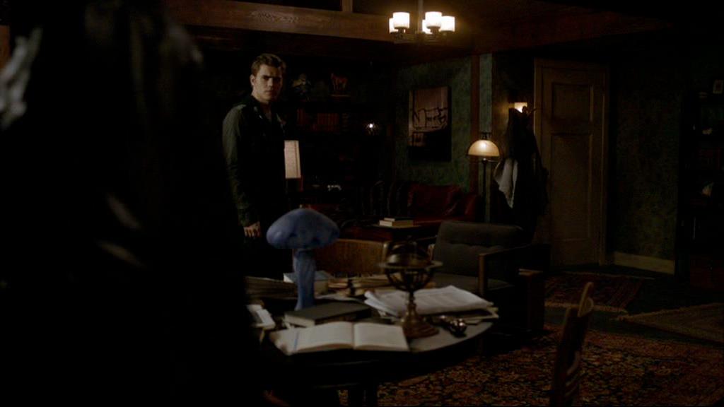 VampireDiariesWorld-dot-org_1x01Pilot_Captures02119.jpg