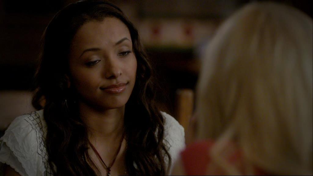 VampireDiariesWorld-dot-org_1x01Pilot_Captures02351.jpg
