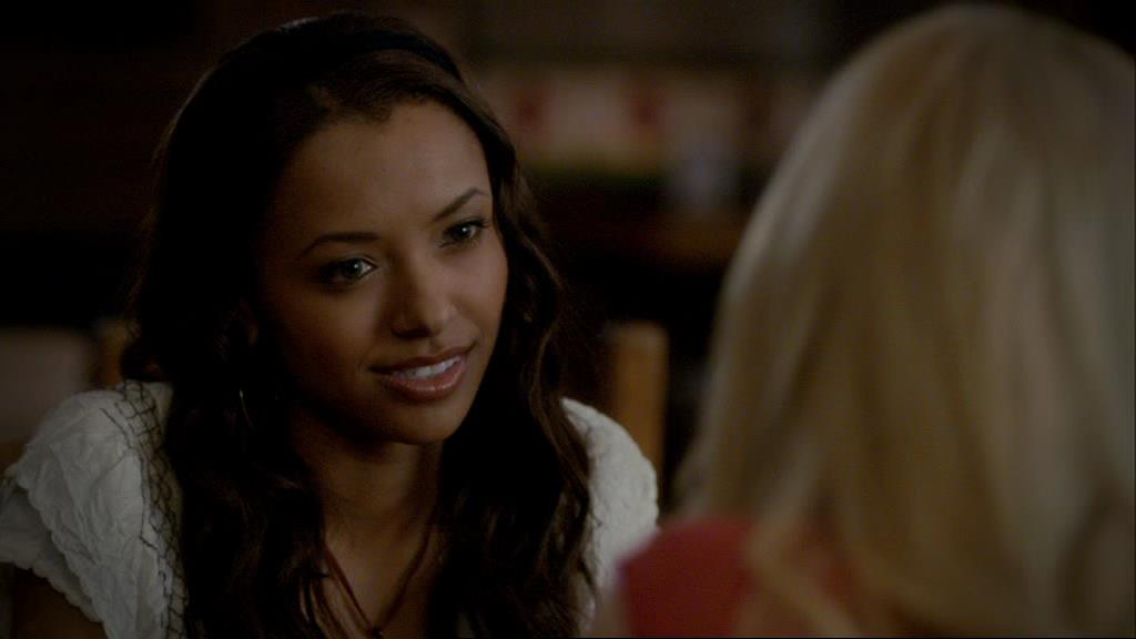 VampireDiariesWorld-dot-org_1x01Pilot_Captures02381.jpg VampireDiariesWorld-dot-org_1x01Pilot_Captures02381.jpg