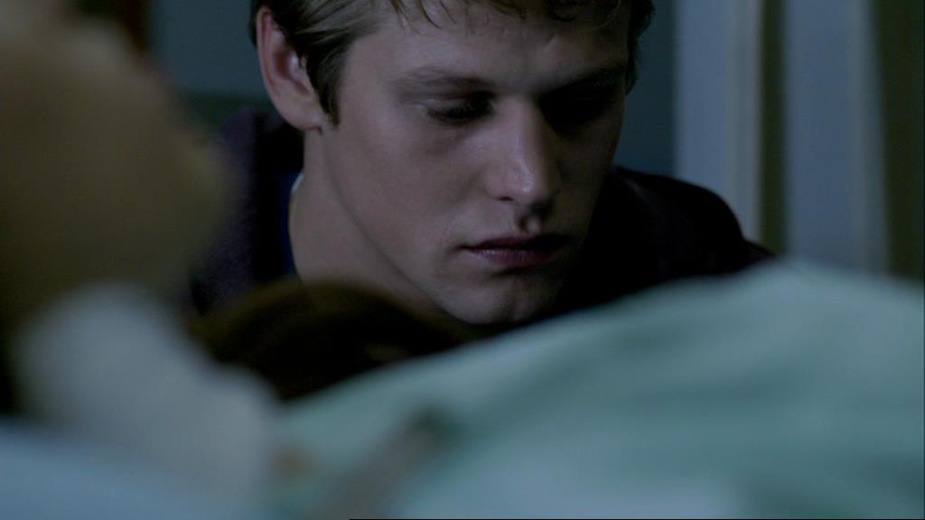 VampireDiariesWorld-dot-org_1x01Pilot_Captures02394.jpg VampireDiariesWorld-dot-org_1x01Pilot_Captures02394.jpg