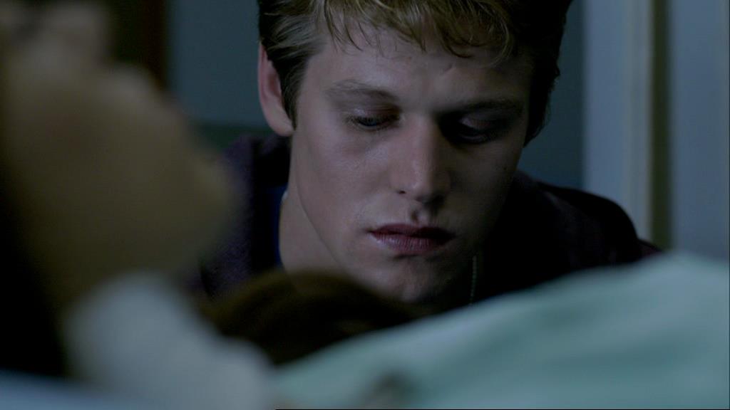 VampireDiariesWorld-dot-org_1x01Pilot_Captures02397.jpg VampireDiariesWorld-dot-org_1x01Pilot_Captures02397.jpg