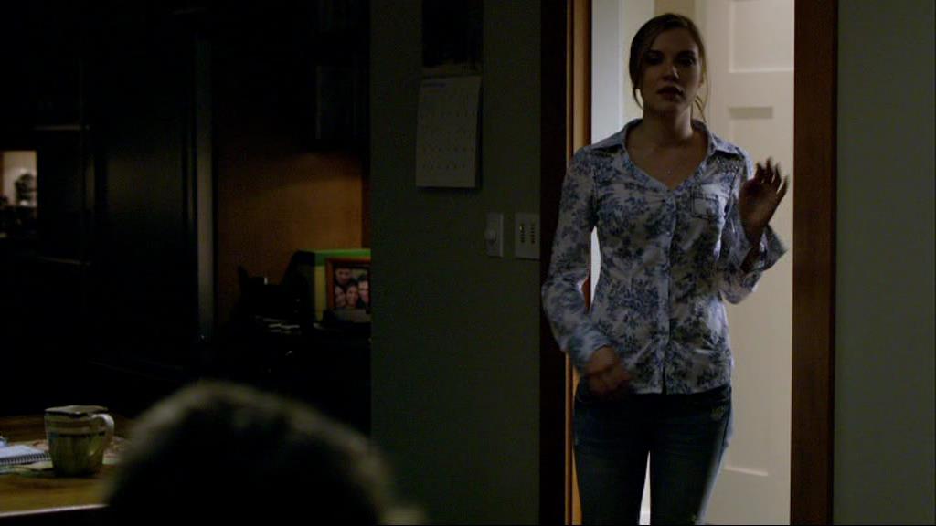 VampireDiariesWorld-dot-org_1x01Pilot_Captures02455.jpg