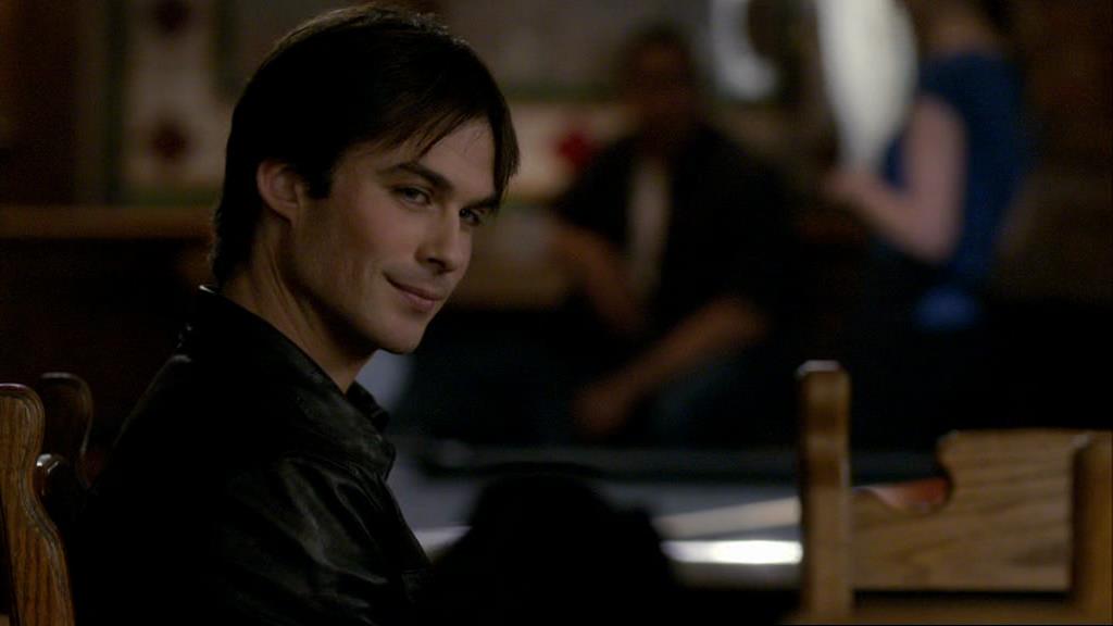VampireDiariesWorld-dot-org_1x01Pilot_Captures02474.jpg