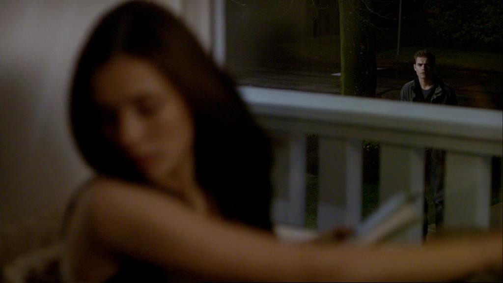 VampireDiariesWorld-dot-org_1x01Pilot_Captures02495.jpg