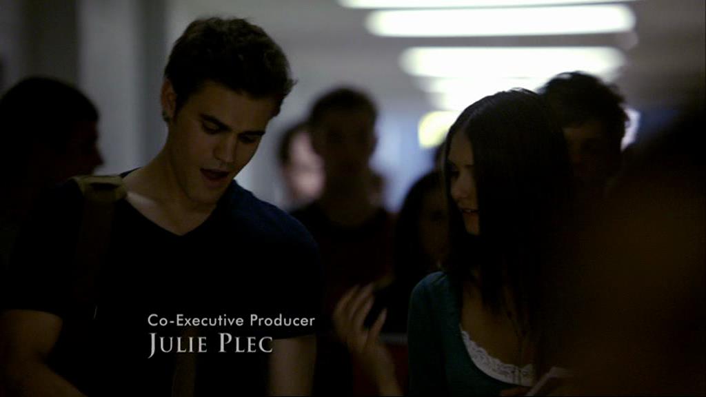 VampireDiariesWorld_dot_org-1x02TheNightOfTheComet00222.jpg VampireDiariesWorld_dot_org-1x02TheNightOfTheComet00222.jpg