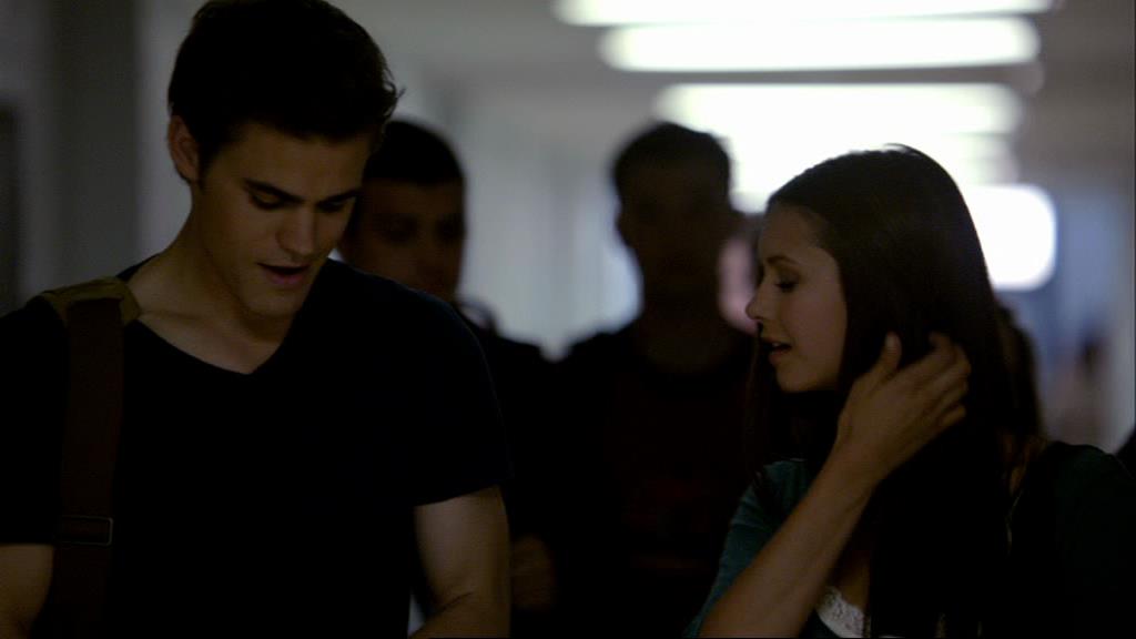 VampireDiariesWorld_dot_org-1x02TheNightOfTheComet00223.jpg VampireDiariesWorld_dot_org-1x02TheNightOfTheComet00223.jpg