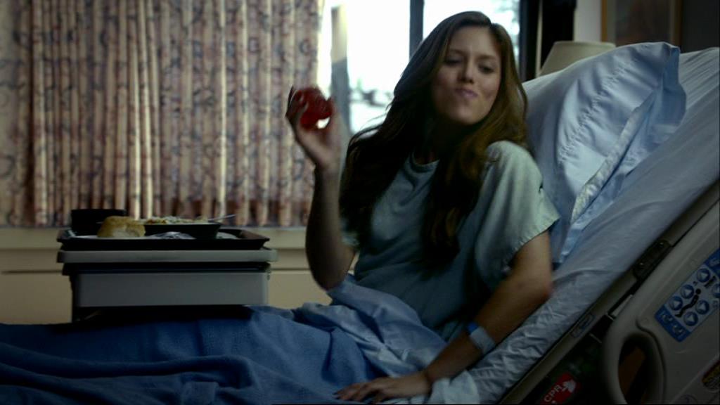 VampireDiariesWorld_dot_org-1x02TheNightOfTheComet00713.jpg