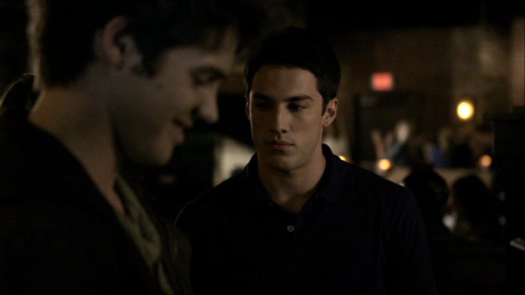 VampireDiariesWorld_dot_org-1x02TheNightOfTheComet01349.jpg