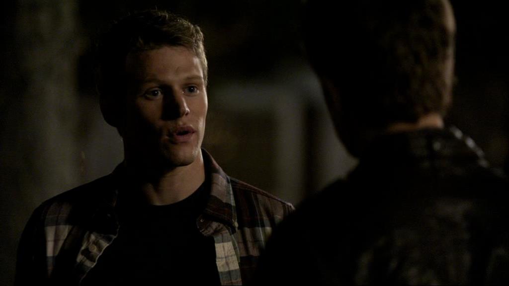 VampireDiariesWorld_dot_org-1x02TheNightOfTheComet01689.jpg