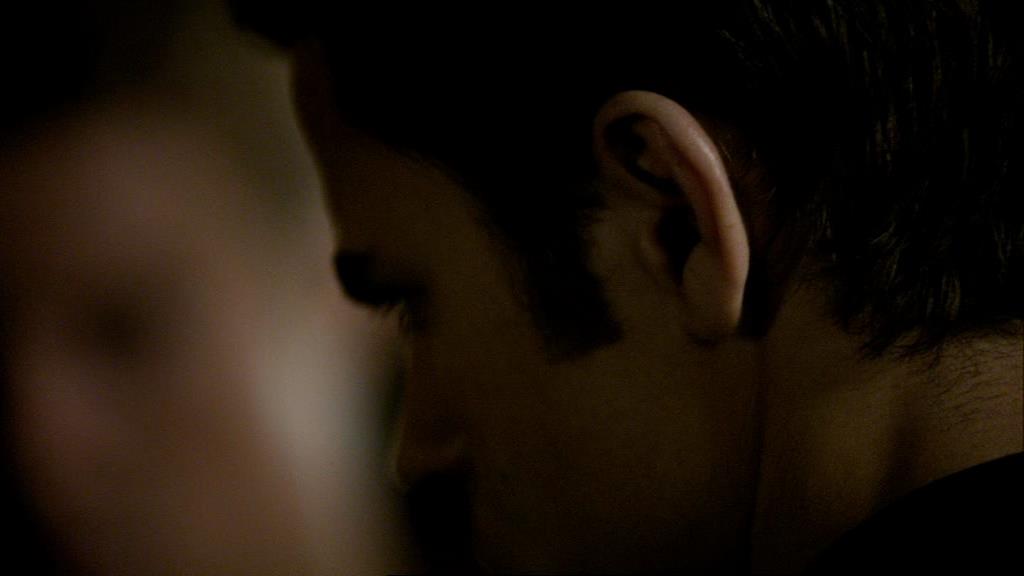 VampireDiariesWorld_dot_org-1x02TheNightOfTheComet01698.jpg