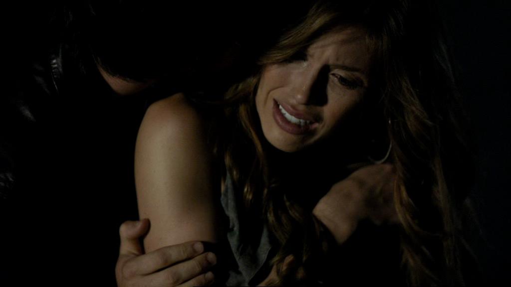 VampireDiariesWorld_dot_org-1x02TheNightOfTheComet01900.jpg