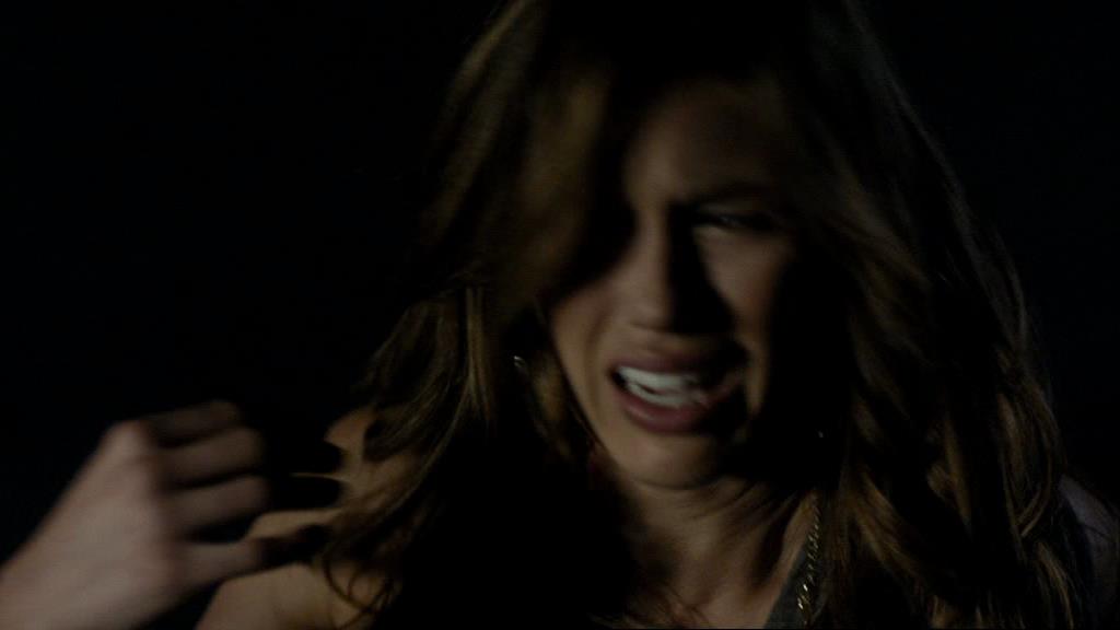 VampireDiariesWorld_dot_org-1x02TheNightOfTheComet01922.jpg